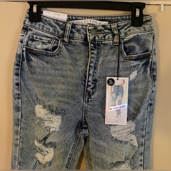 Tinseltown Hi-Rise The Mom Jean Juniors’ Size 5/27 Power Wash. - Picture 3 of 5